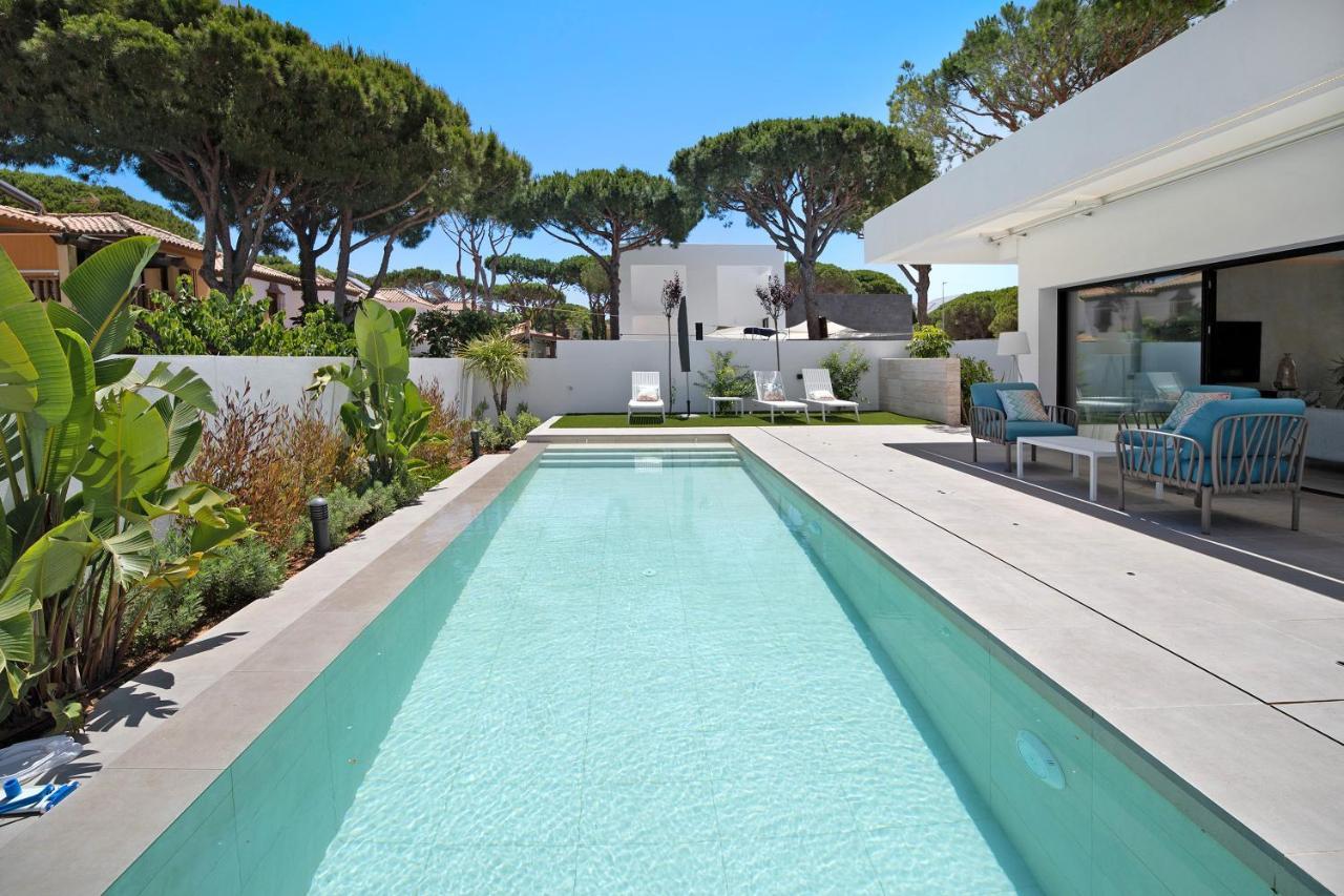 נובו סנקטי פטרי Lola Sea Villa מראה חיצוני תמונה