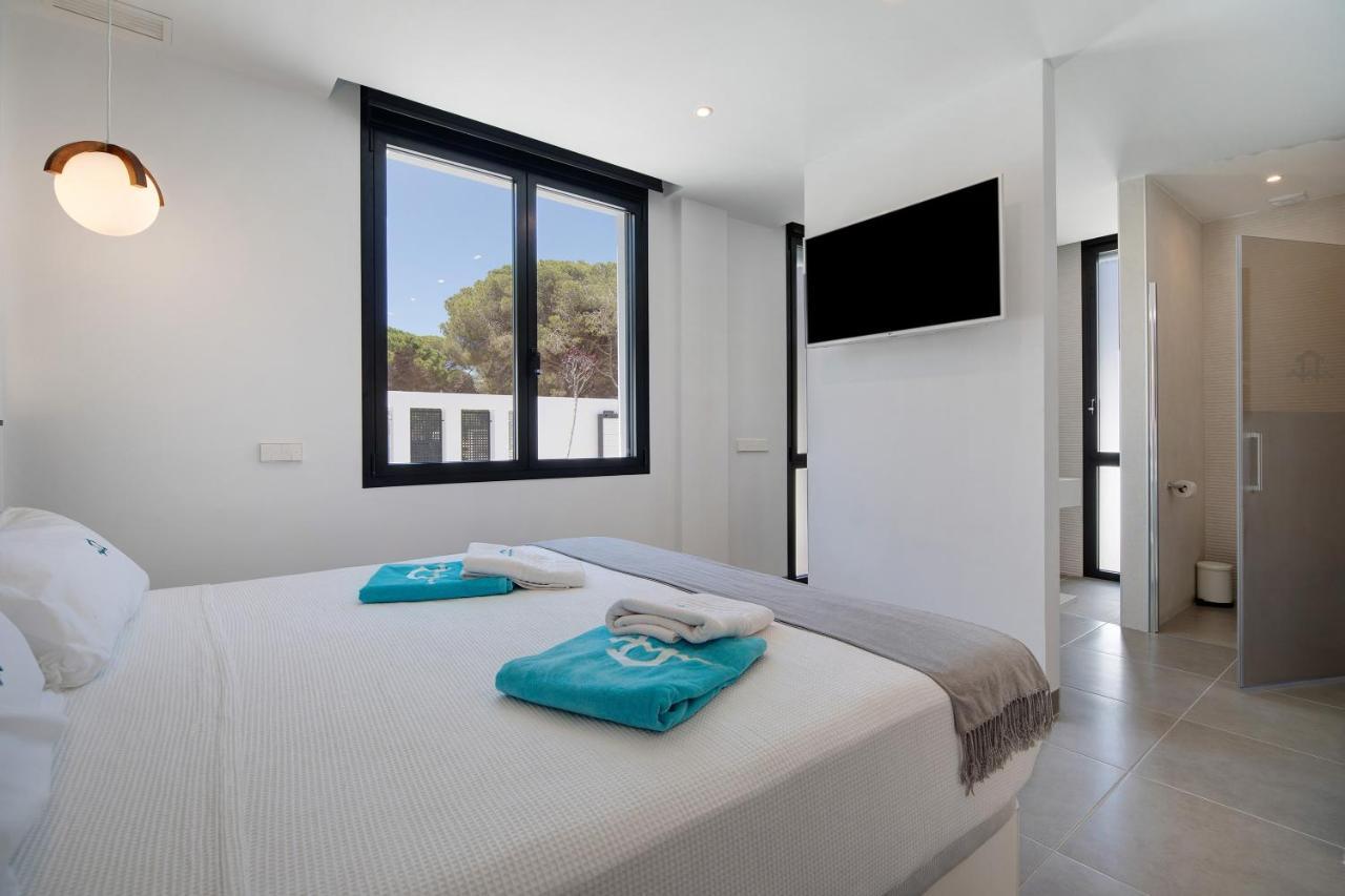נובו סנקטי פטרי Lola Sea Villa מראה חיצוני תמונה