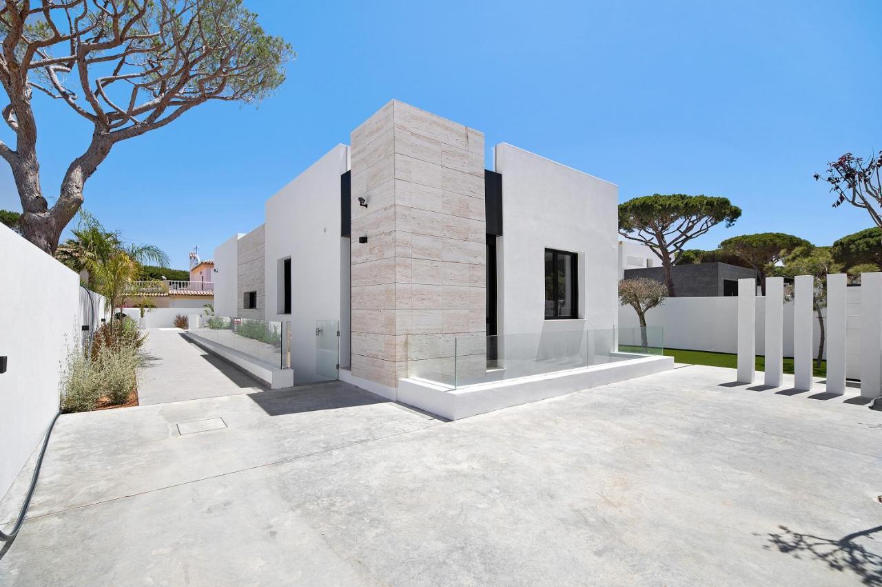 נובו סנקטי פטרי Lola Sea Villa מראה חיצוני תמונה